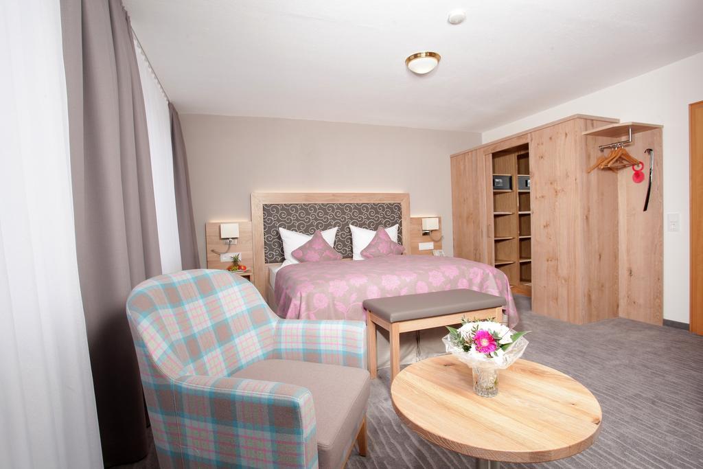 Eden Hotel Bad Krozingen Zimmer foto